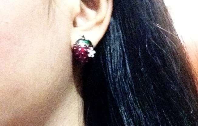 I love this 2 year old earrings of mine :)